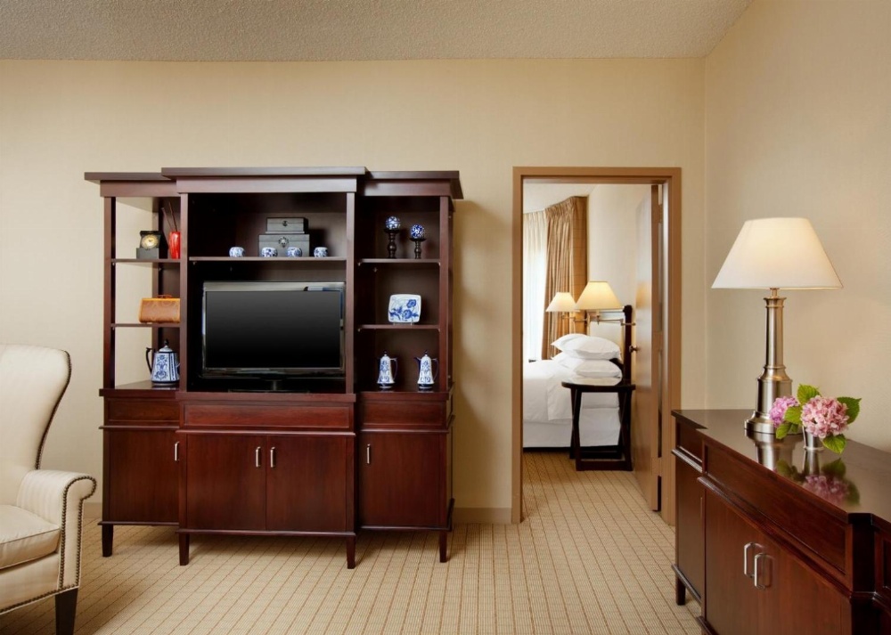 Anaheim Majestic Garden Hotel Anaheim Majestic Garden Hotel